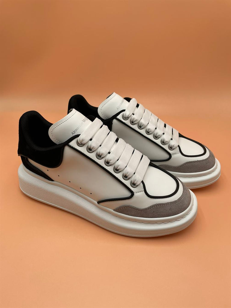 ALEXANDER MCQUEEN OVERSIZED SNEAKER - M013