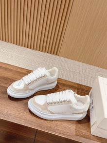 ALEXANDER MCQUEEN OVERSIZED SNEAKER - M014