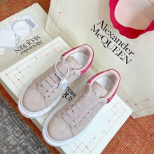 ALEXANDER MCQUEEN OVERSIZED SNEAKER - M058