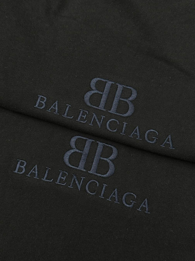 BALENCIAGA BB CLASSIC BALENCIAGA CROPPED T-SHIRT OVERSIZED IN BLACK - Y029