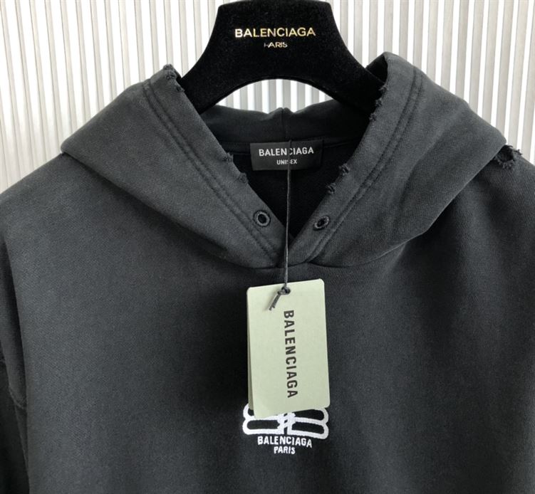 BALENCIAGA BB PARIS ICON MEDIUM FIT HOODIE - BH044