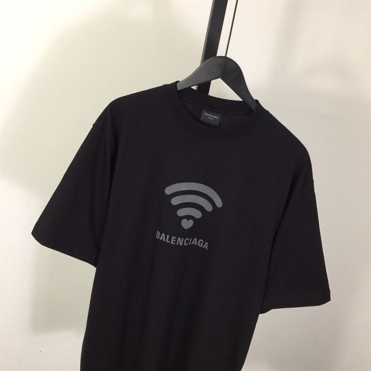 BALENCIAGA LOVE T-SHIRT MEDIUM FIT IN BLACK/GREY - Y014