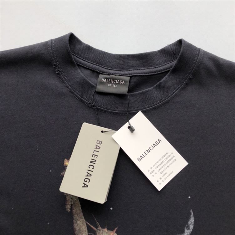 BALENCIAGA PARIS LIBERTY T-SHIRT MEDIUM FIT IN BLACK - Y005