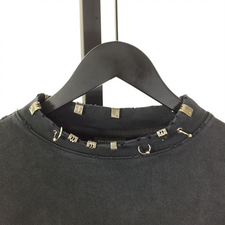 BALENCIAGA PIERCED ROUND SWEATSHIRT OVERSIZED IN BLACK FADED - BH019