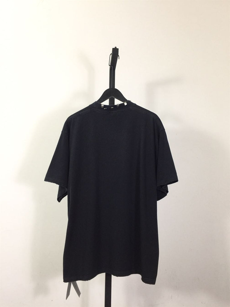 BALENCIAGA PIERCED T-SHIRT OVERSIZED IN BLACK - Y043