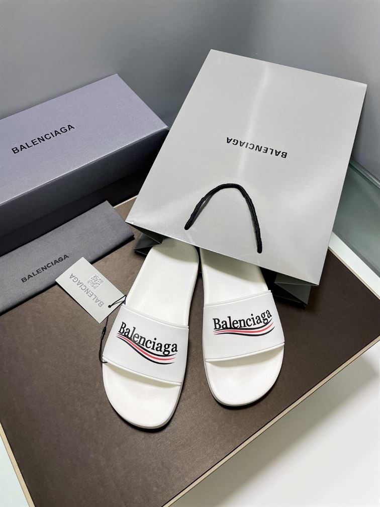 BALENCIAGA POOL SLIDE SANDAL IN BLACK - E034