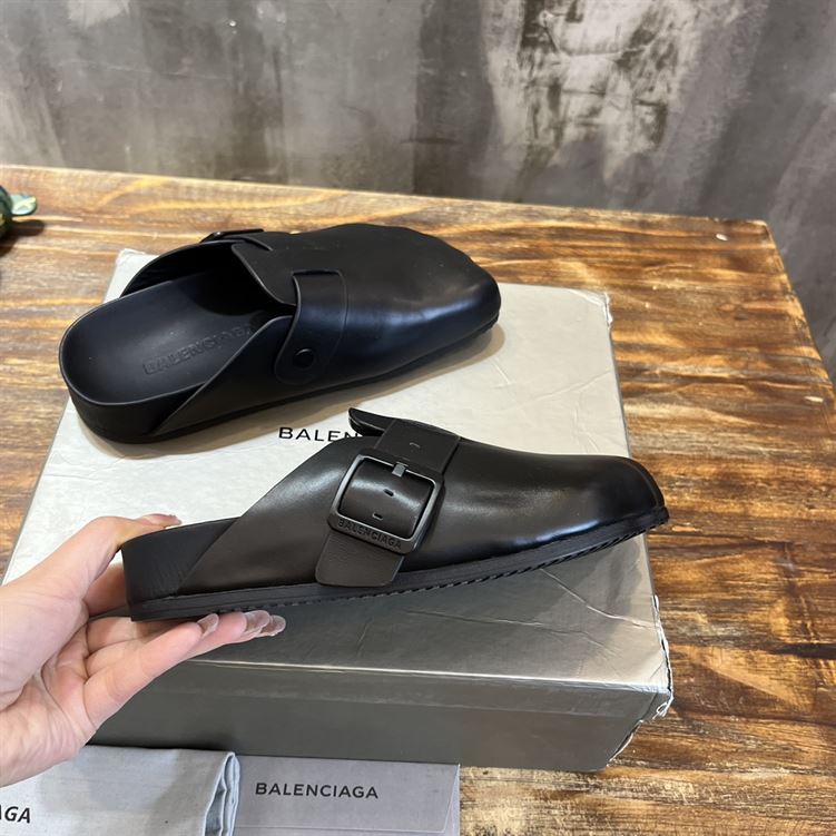 BALENCIAGA SUNDAY MULE IN BLACK - E018