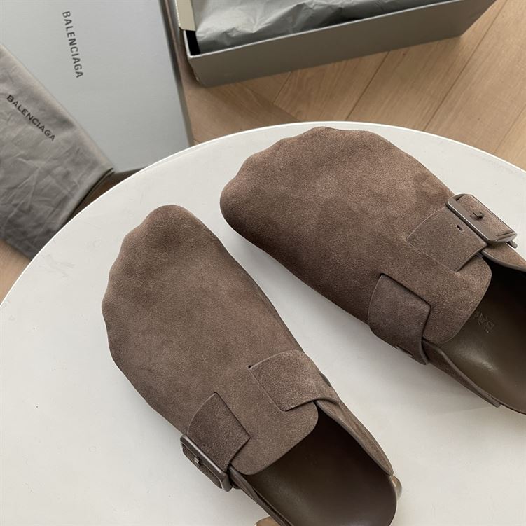 BALENCIAGA SUNDAY MULE IN BROWN - E016