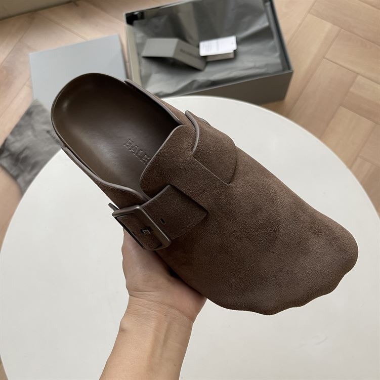 BALENCIAGA SUNDAY MULE IN BROWN - E016