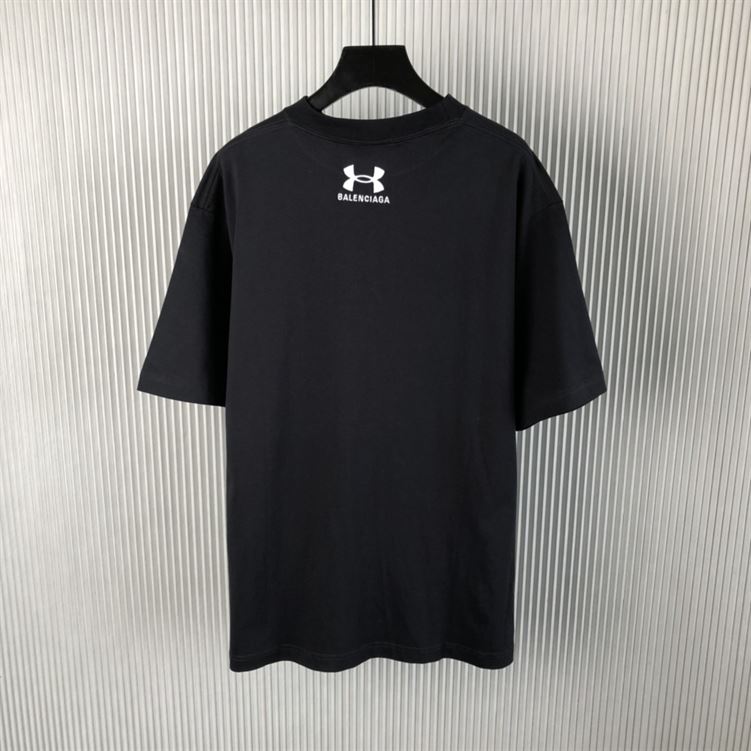 BALENCIAGA UNDER ARMOUR T-SHIRT OVERSIZED FIT IN BLACK WHITE - Y030