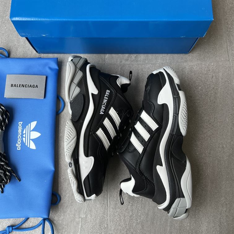 BALENCIAGA X ADIDAS TRIPLE S SNEAKER BLACK WHITE - B015