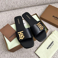 BURBERRY BLACK LEATHER SLIDES WOMEN - U012