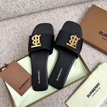 BURBERRY BLACK LEATHER SLIDES WOMEN - U012