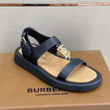 BURBERRY BUCKINGHAM LOGO LEATHER SLINGBACK SANDALS - U034