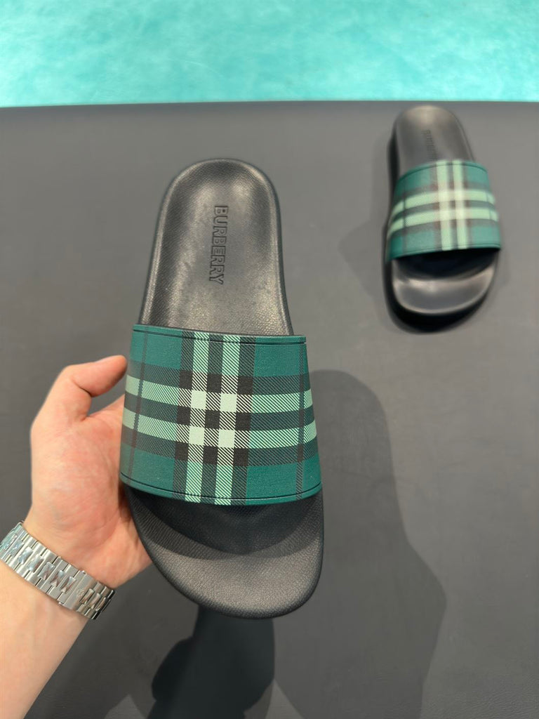 BURBERRY CHECK SLIDES - U003