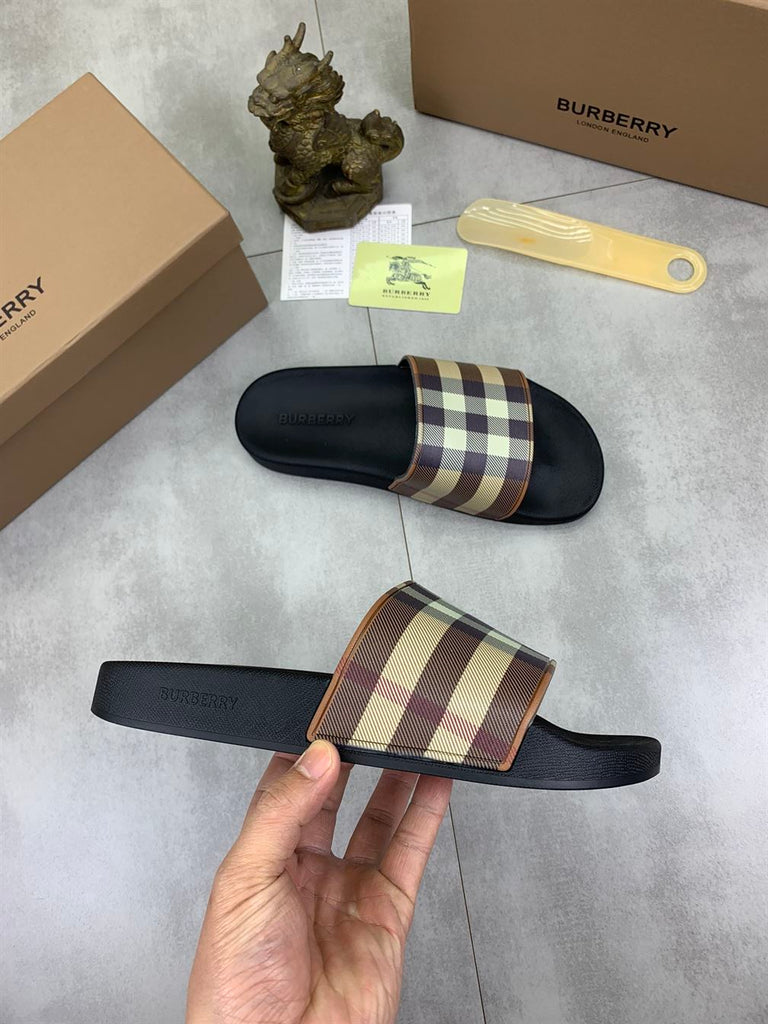 BURBERRY CHECK SLIDES - U004