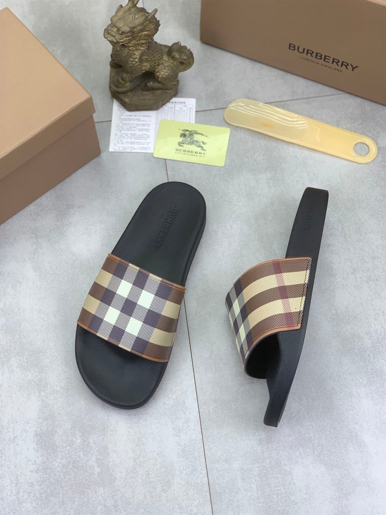 BURBERRY CHECK SLIDES - U004