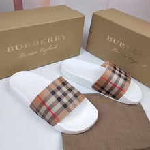 BURBERRY CHECK SLIDES - U006