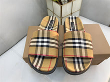 BURBERRY CHECK SLIDES - U028