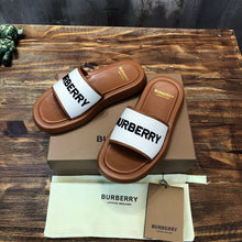 BURBERRY LOGO CANVAS SLIDE SANDALS - U030