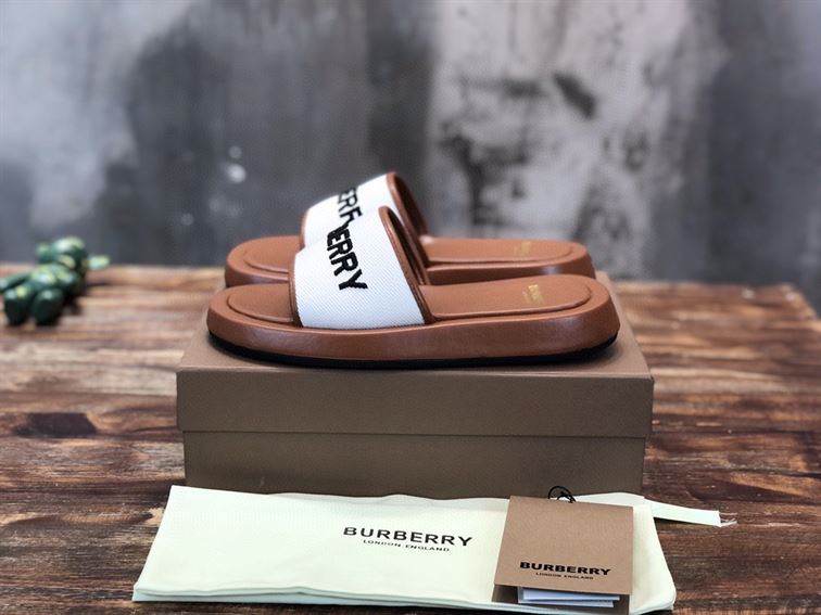 BURBERRY LOGO CANVAS SLIDE SANDALS - U030