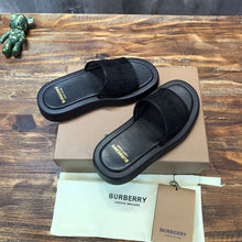 BURBERRY LOGO CANVAS SLIDE SANDALS - U031