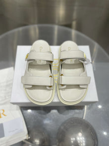 CHRISTIAN DIOR DIORACT SLIDE - D025