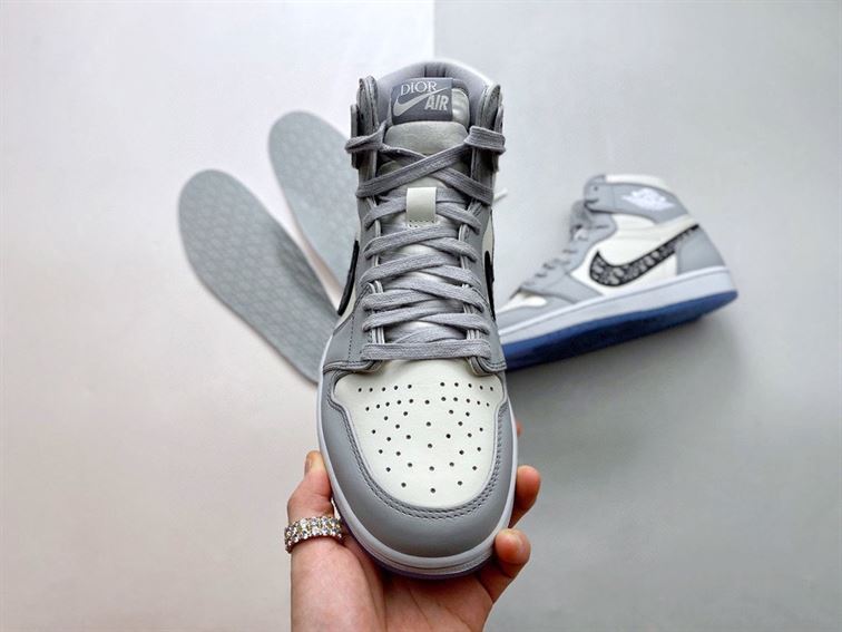 DIOR AIR JORDAN 1 RETRO HIGH SNEAKER - I071