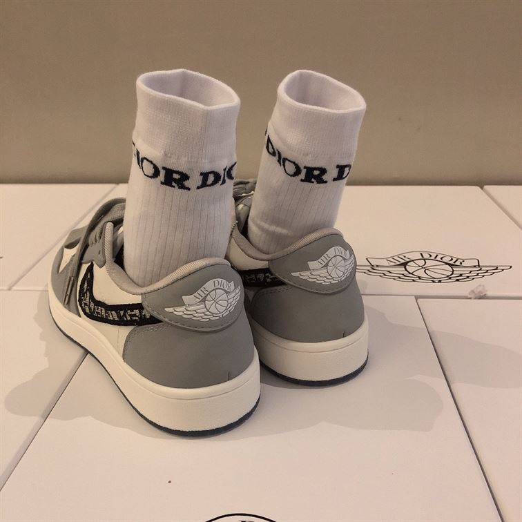 DIOR AIR JORDAN 1 RETRO LOW SNEAKER - I080