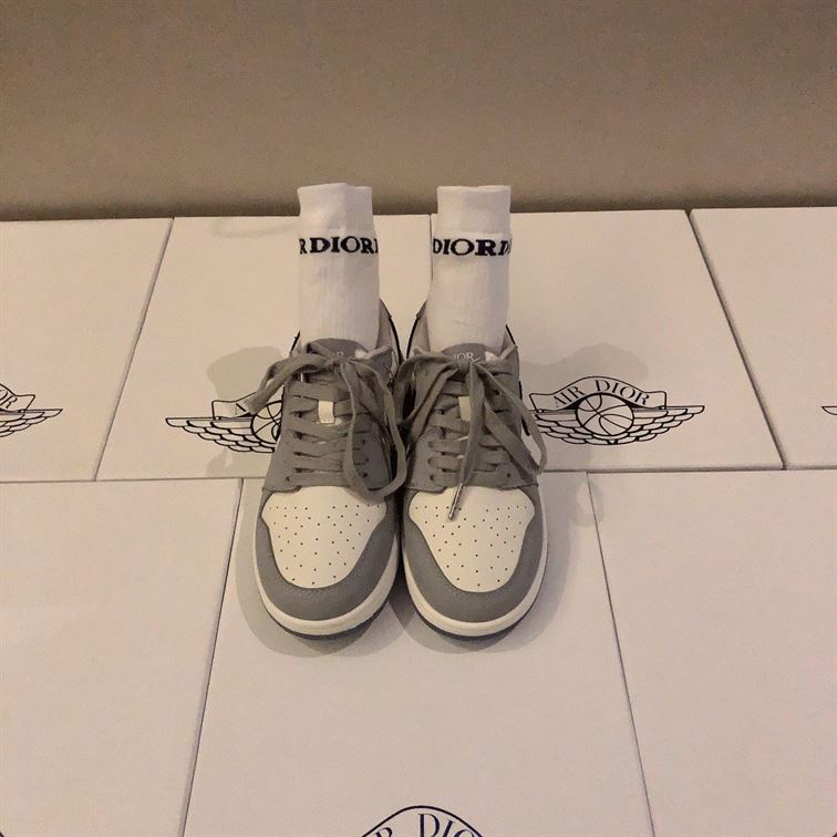 DIOR AIR JORDAN 1 RETRO LOW SNEAKER - I080