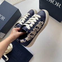 DIOR B33 SNEAKER NAVY BLUE SMOOTH CALFSKIN OBLIQUE RAISED EMBROIDERY - I108