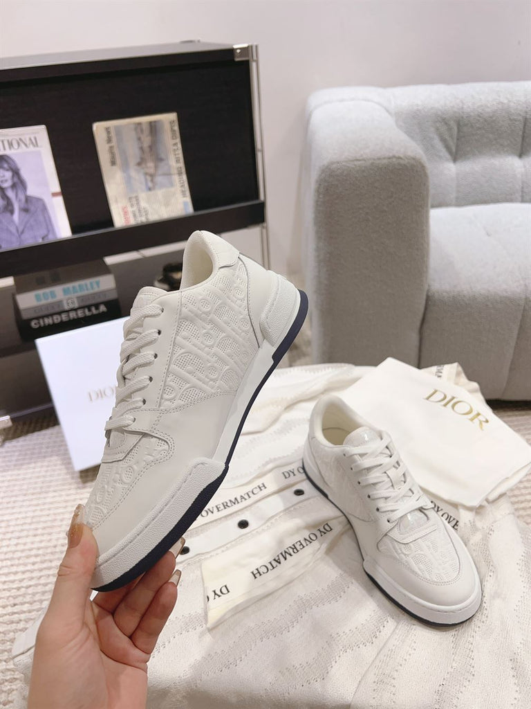 DIOR ONE SNEAKER WHITE DIOR OBLIQUE PERFORATED CALFSKIN - I085