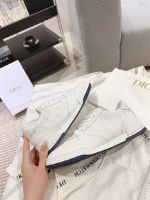 DIOR ONE SNEAKER WHITE DIOR OBLIQUE PERFORATED CALFSKIN - I085