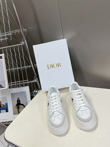 DIOR STAR PLATFORM SNEAKER WHITE CALFSKIN AND SUEDE - I011