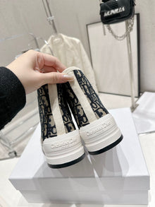 DIOR WALKNDIOR PLATFORM HIGH-TOP SNEAKER - I081