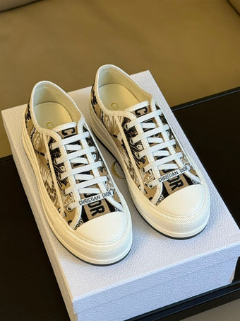 DIOR WALKNDIOR PLATFORM SNEAKER BUTTERFLY BANDANA MOTIF - I092