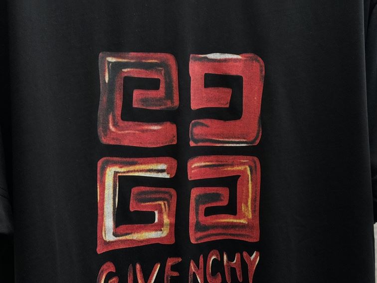 GIVENCHY 4G LOGO T-SHIRT - K021