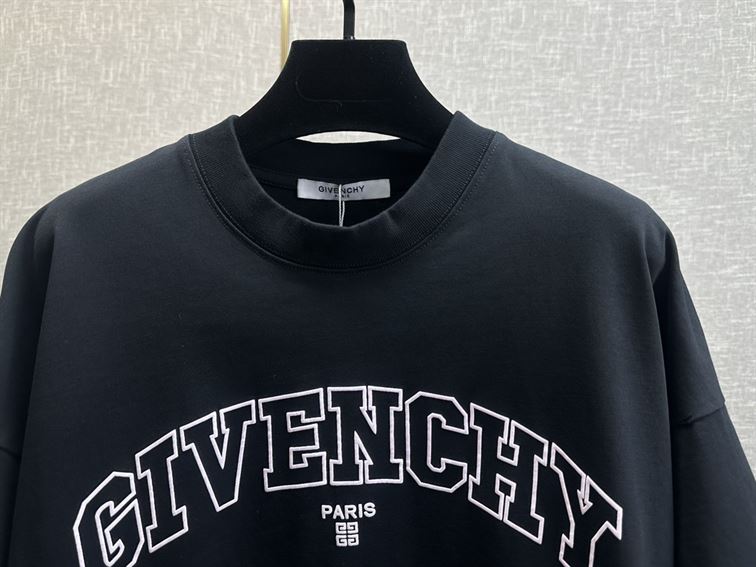 GIVENCHY COLLEGE EMBROIDERED LOGO - K029