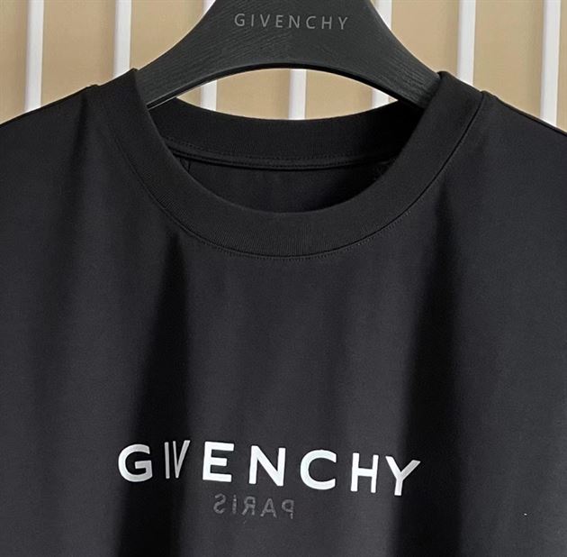 GIVENCHY REVERSE OVERSIZED T-SHIRT IN COTTON - K023