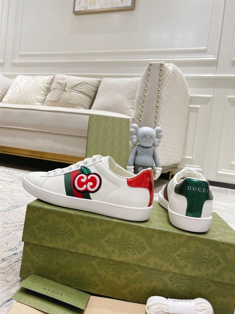 GUCCI ACE GG APPLE SNEAKER - G135