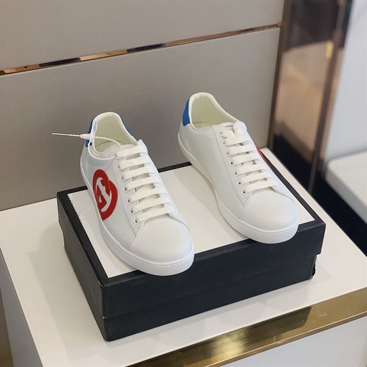 GUCCI ACE INTERLOCKING G SNEAKER - G134