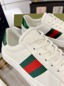 GUCCI ACE SNEAKER WITH WEB - G143