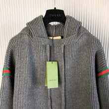 GUCCI GREY HOODED SWEATER - H025