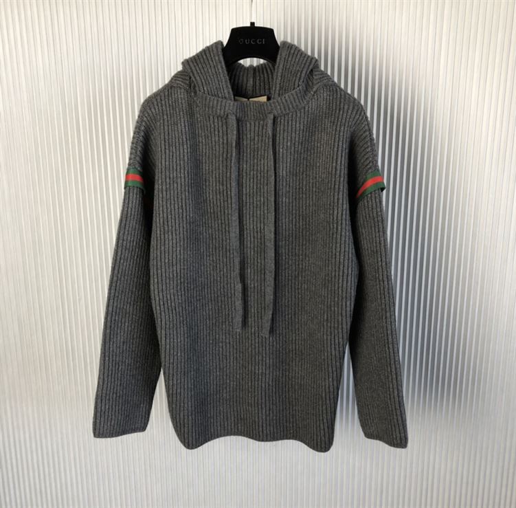 GUCCI GREY HOODED SWEATER - H025