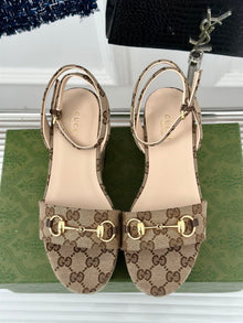 GUCCI HORSEBIT FLATFORM SANDAL - Q001