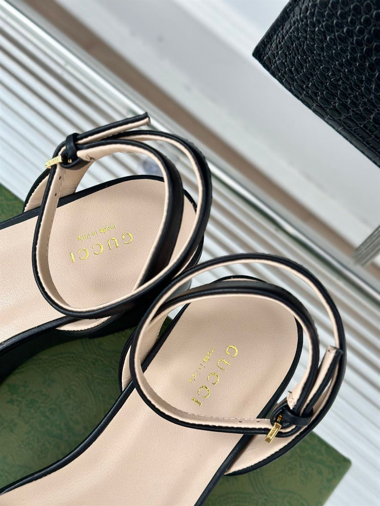 GUCCI HORSEBIT FLATFORM SANDAL - Q003