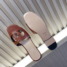 GUCCI  INTERLOCKING G CUT-OUT SLIDE SANDAL - Q020