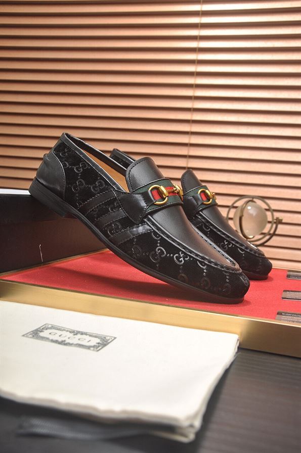 GUCCI JORDAAN LOAFER - IK020