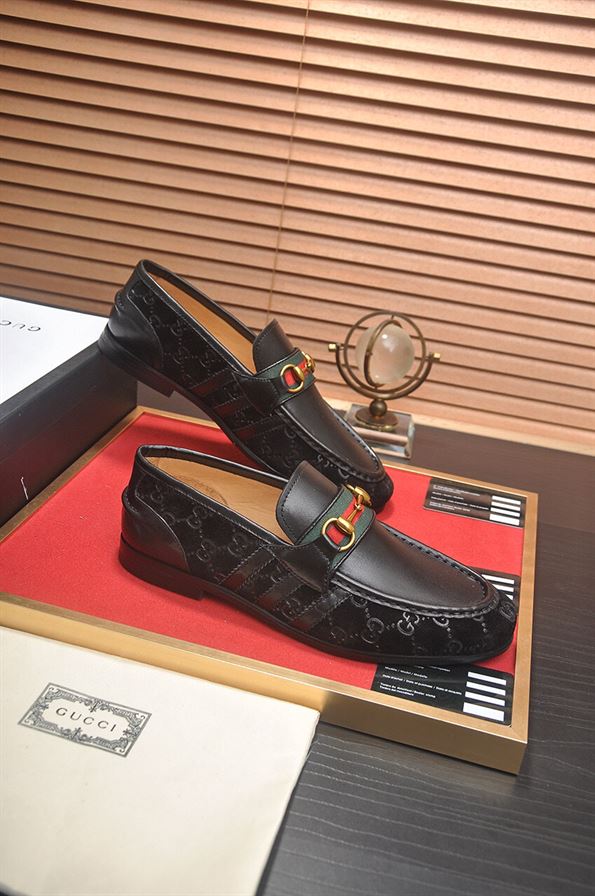 GUCCI JORDAAN LOAFER - IK020