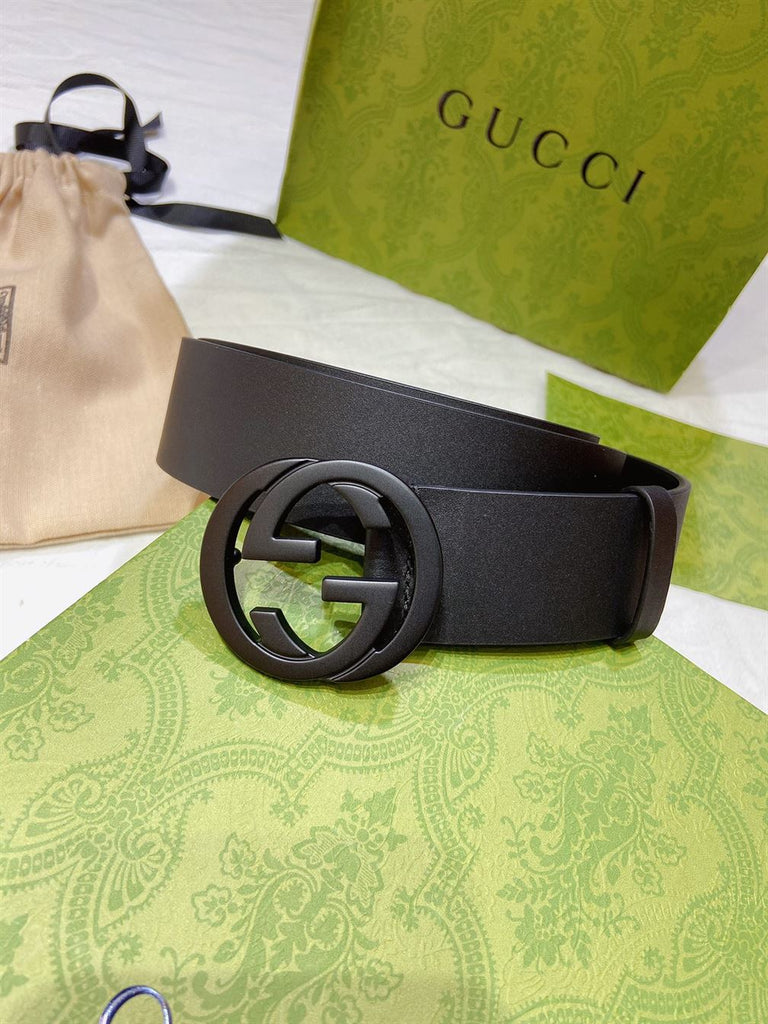 GUCCI LEATHER BELT WITH INTERLOCKING G - AB010